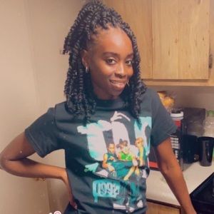 Meet your Posher, Deangela